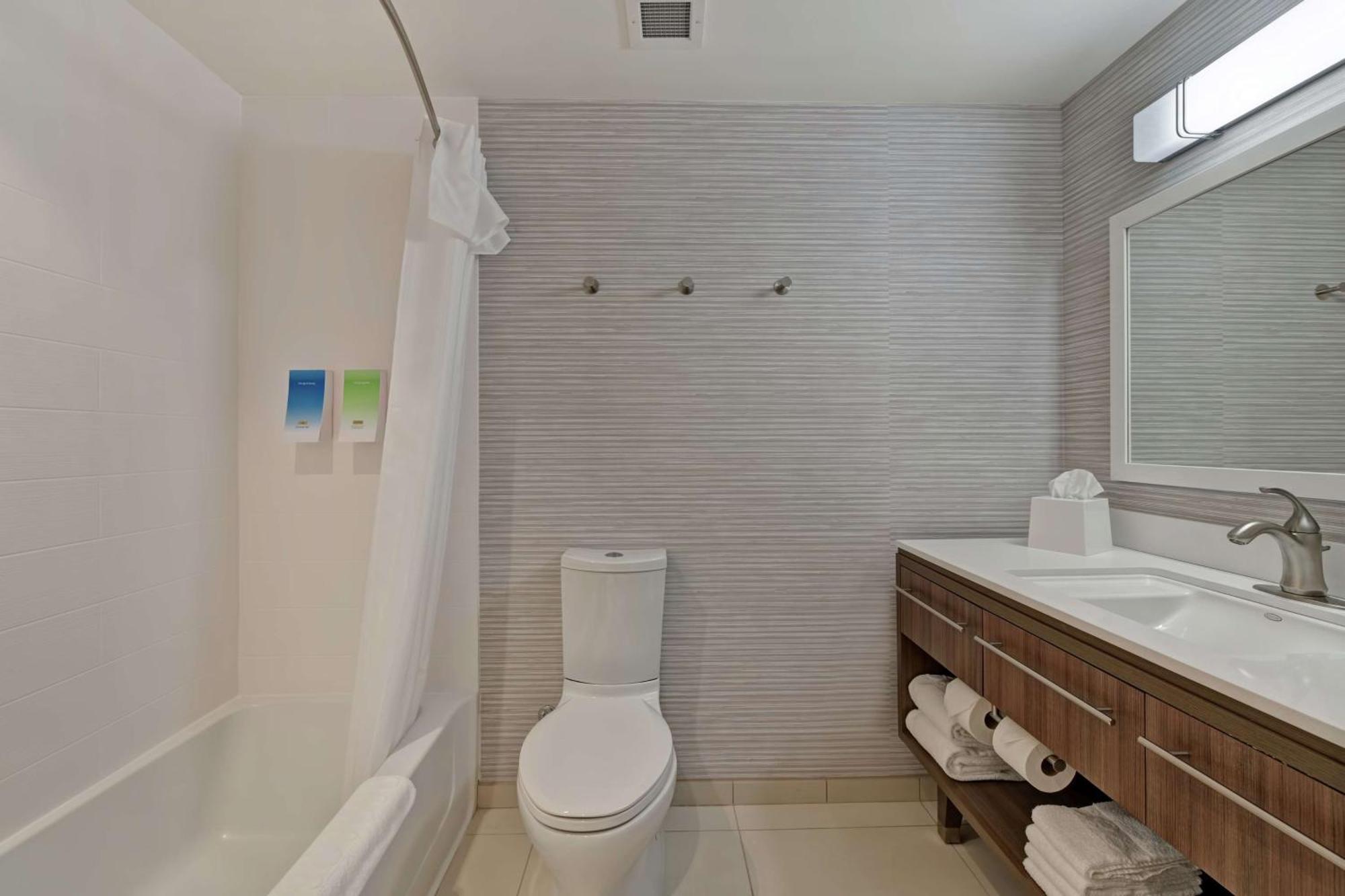 Home2 Suites By Hilton West Palm Beach Airport Cloud Lake Екстер'єр фото